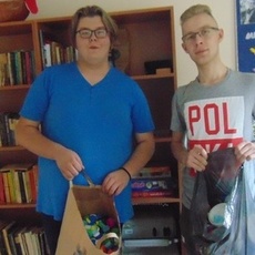 Ciechanowski Klub Aktywnych przekaza korki