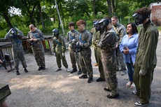 Wyjazd integracyjny modziey z OSiW w Jaciku: Paintball, miech i druynowy duch!