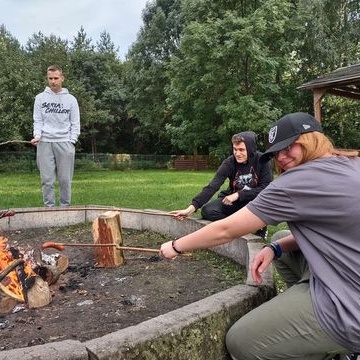 Integracja przy ognisku