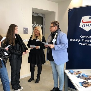XIX OGLNOPOLSKIE TARGI SZKӣ WYSZYCH W RADOMIU