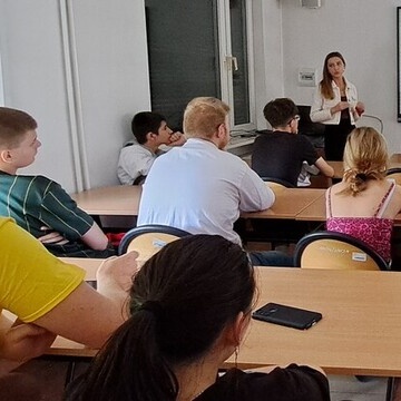 Bezpieczna praca za granic: Spotkanie z przedstawicielem EURES z WUP w Radomiu 