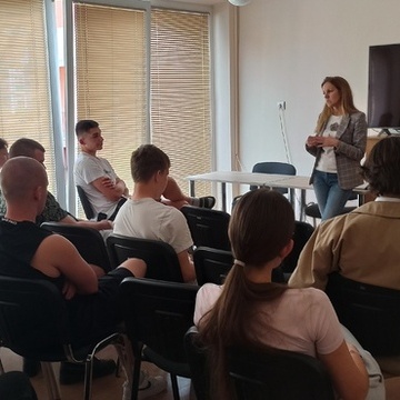 �smoklasi�ci na progu decyzji – MCK w M�awie pomaga wybra� przysz�o��