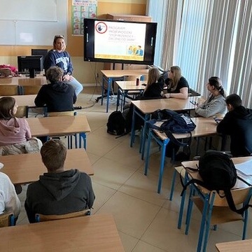 Stop przemocy – zacznij od siebie: zaj�cia z udzia�em m�odzie�y p�ockiego Hufca Pracy