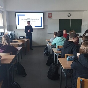 Odkrywanie w�asnych zasob�w - uczniowie z Wyszkowa poznaj� Skill CV