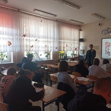 Talenty i wybory edukacyjne: Zaj�cia w Szkole Podstawowej w Rybnie