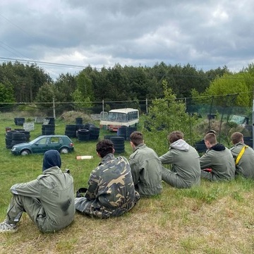 Wyj�cie na paintball w wyszkowskiej jednostce OHP