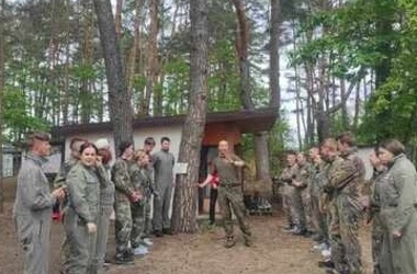 Lena przygoda modziey z 7-2 HP w Ostroce: paintball i linowe wyzwania