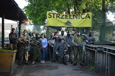 Wyjazd integracyjny modziey z OSiW w Jaciku: Paintball, miech i druynowy duch!