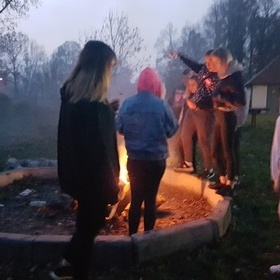 „... pieczony ziemniak, ogniska smak…”