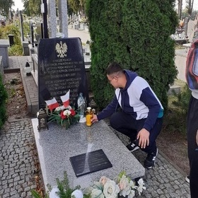 Uczcili pami 
