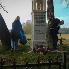 Pamici Pisudczykom…