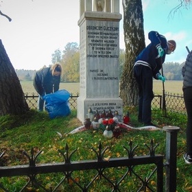 Pamici Pisudczykom…