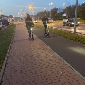 Absolwenci   i nowinki techniczne