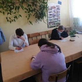 Historia jest nauczycielk ycia