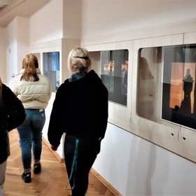 Spotkanie ze sztuk w Galerii na 