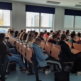 Aktywna wsppraca z Akademickim Biurem Karier „Partner”.