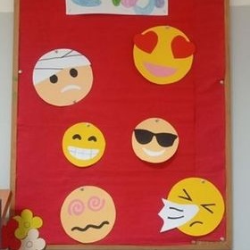 Dzie emotikona