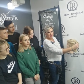 Wizyta studyjna w salonie fryzjerskim
