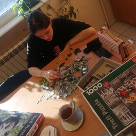 Dzie z puzzlami i amigwkami