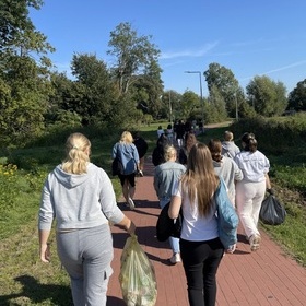 Na Stray Czystej Ziemi, czyli sprzatnie wiata w Posku 