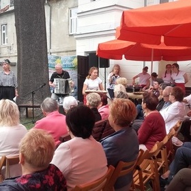 Okupacja  od  kuchni …
