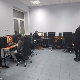 Warsztaty rozwoju kompetencji informatycznych dla modziey z 7-5 HP w Ciechanowie