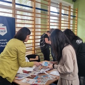 Bieg do przyszoci: Targi Edukacyjno-Zawodowe w Pocku 