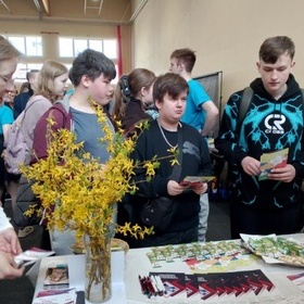 Powiatowe Targi Edukacyjne w yrardowie – czas wyborw i inspiracji