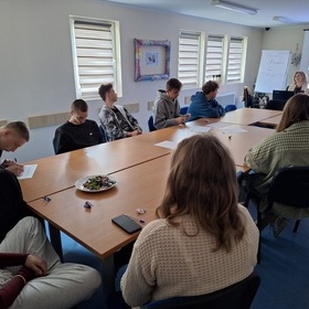 Wizyta Dyrektorki Medycznej Szkoy Policealnej w Ciechanowie w 7-5 Hufcu Pracy w Ciechanowie