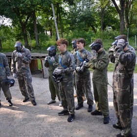 Wyjazd integracyjny modziey z OSiW w Jaciku: Paintball, miech i druynowy duch!