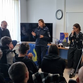 Spotkanie edukacyjne na temat przeciwdzia�ania handlowi lud�mi w Siedlcach 