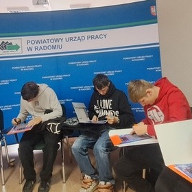 VR Start w Zaw�d: Wirtualna podr� po �wiecie zawod�w – inspiruj�ce warsztaty m�odzie�y z CEiPM w Radomiu