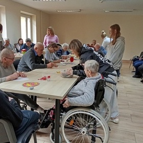 Z wiosenn� wizyt� w radomskim DPS