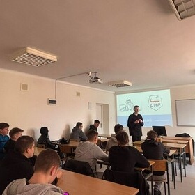M�odzie� z Wyszkowa o r�wnowadze mi�dzy prac� a rodzin� i profilaktyce wypalenia zawodowego