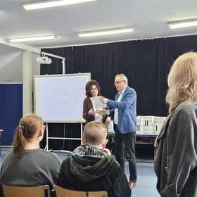 Bezpiecze�stwo i pierwsza praca – edukacyjne spotkanie m�odzie�y z 7-8 HP w Wyszkowie 