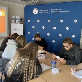 Nowoczesne narz�dzia cyfrowe w poszukiwaniu pracy – zaj�cia z zakresu rozwoju kompetencji informatycznych w radomskim CEiPM