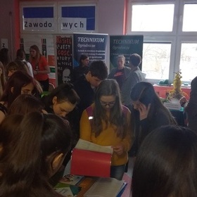 Kiermasz Szk w Warszawie